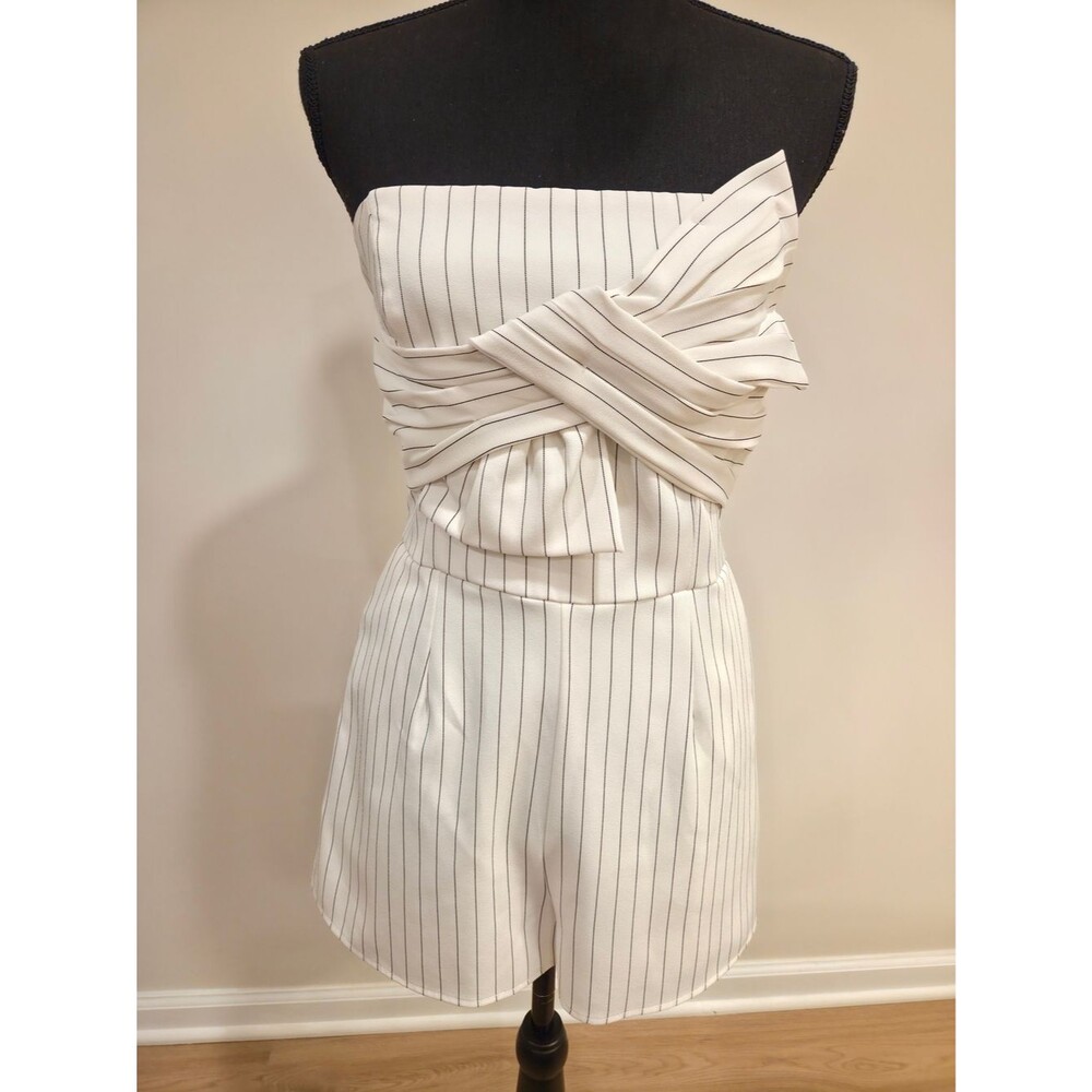 Lilyful Pinstripe Strapless Romper Bow Front S/M White Black Statement Playsuit